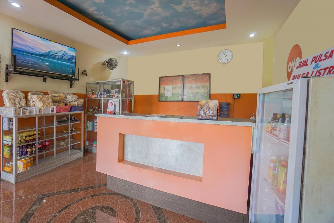 Hotel Super Oyo 2639 Oxy Townhouse Manado Exterior foto