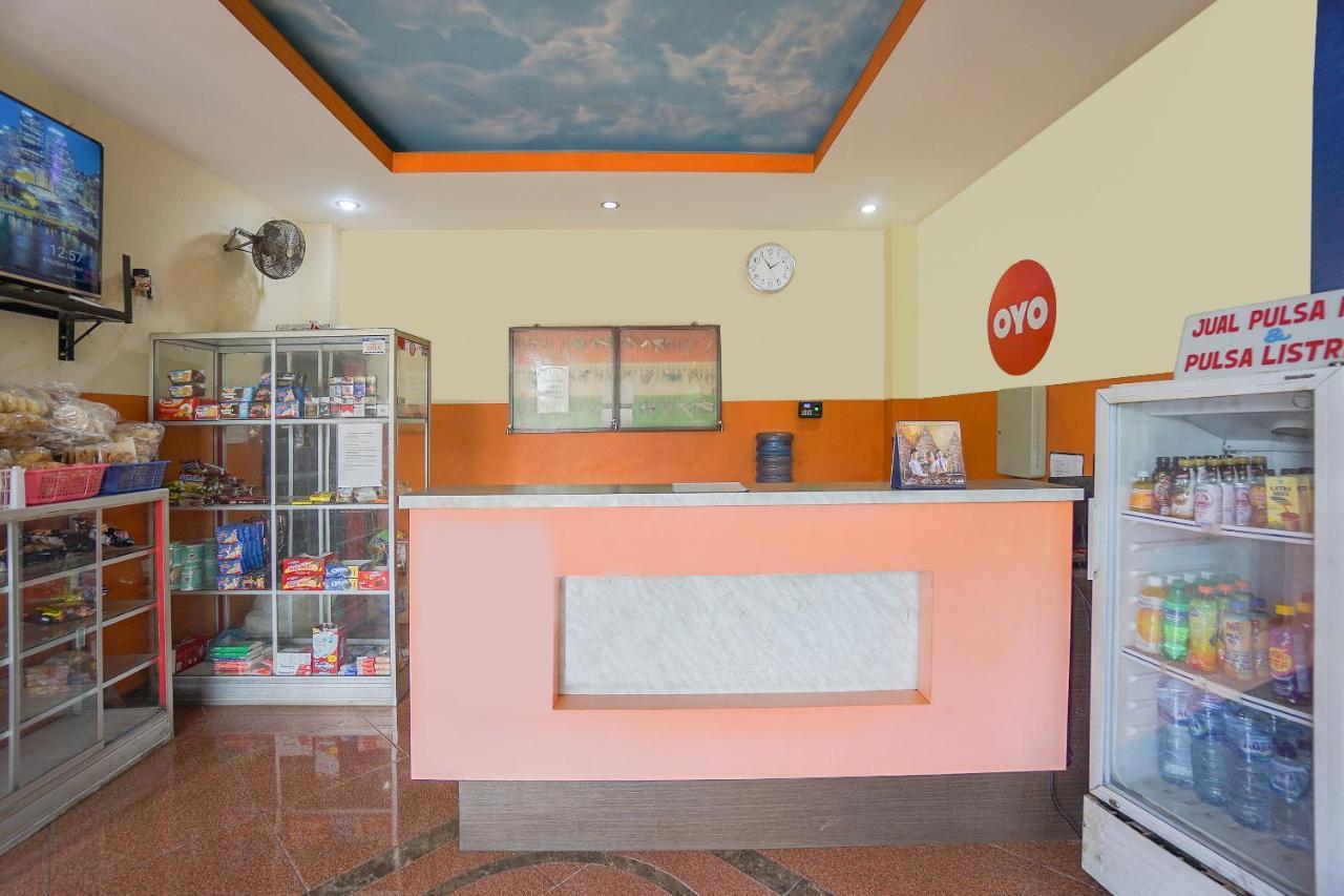 Hotel Super Oyo 2639 Oxy Townhouse Manado Exterior foto